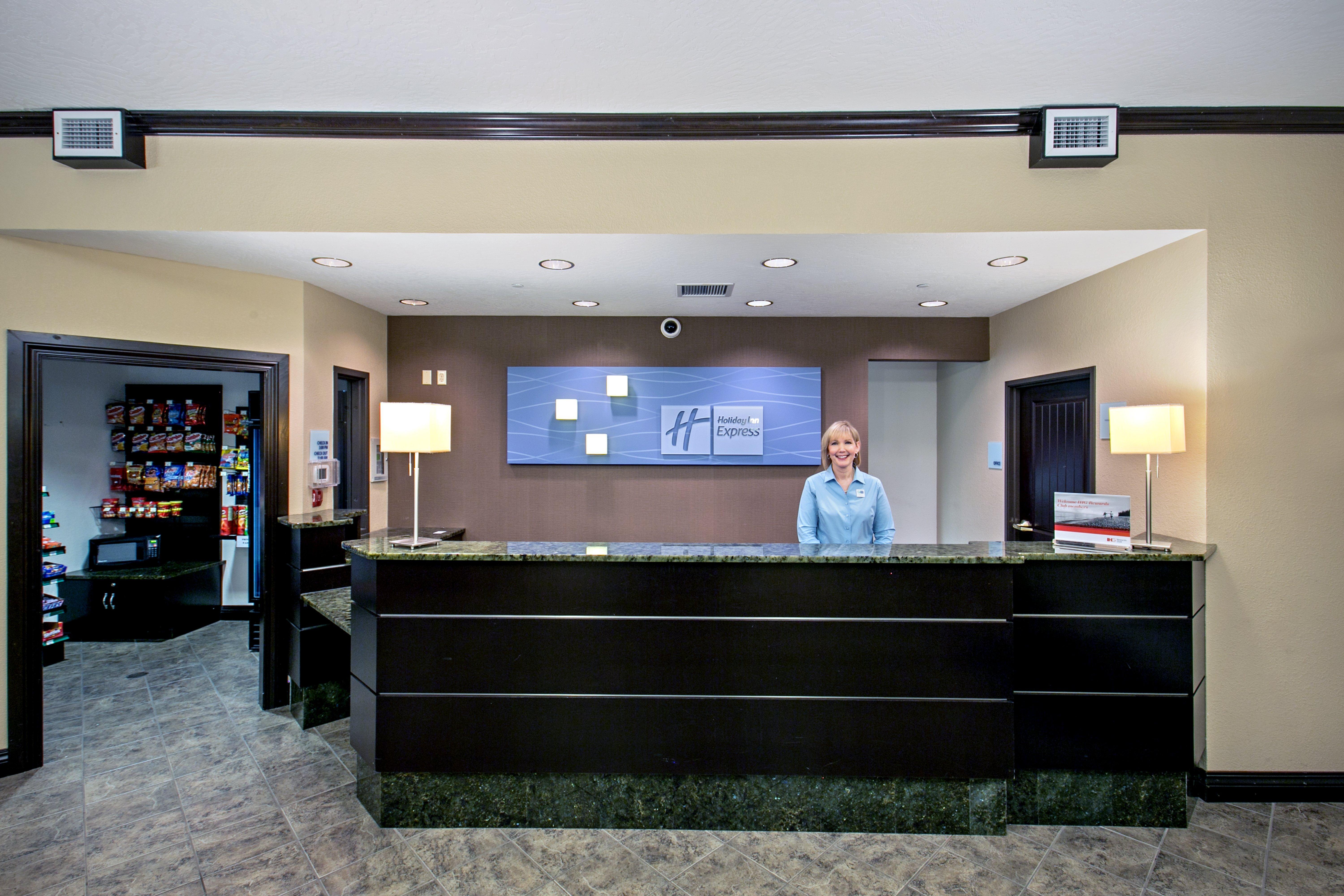 Holiday Inn Express & Suites - Green Bay East, An Ihg Hotel Bagian luar foto