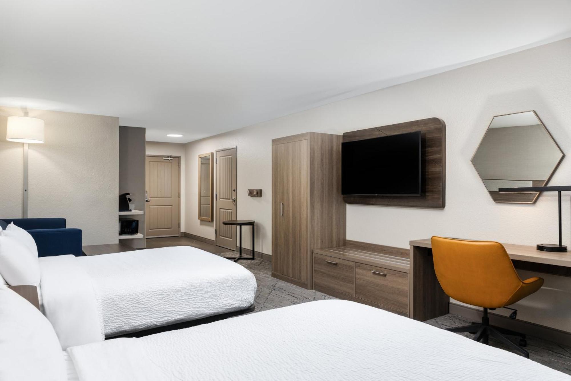 Holiday Inn Express & Suites - Green Bay East By Ihg Bagian luar foto