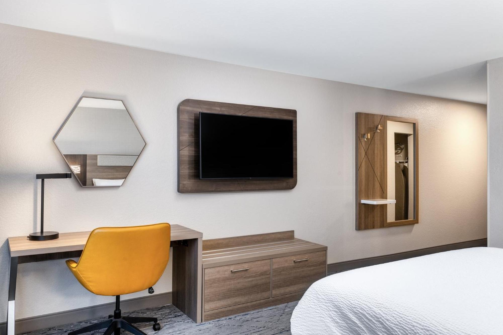 Holiday Inn Express & Suites - Green Bay East By Ihg Bagian luar foto