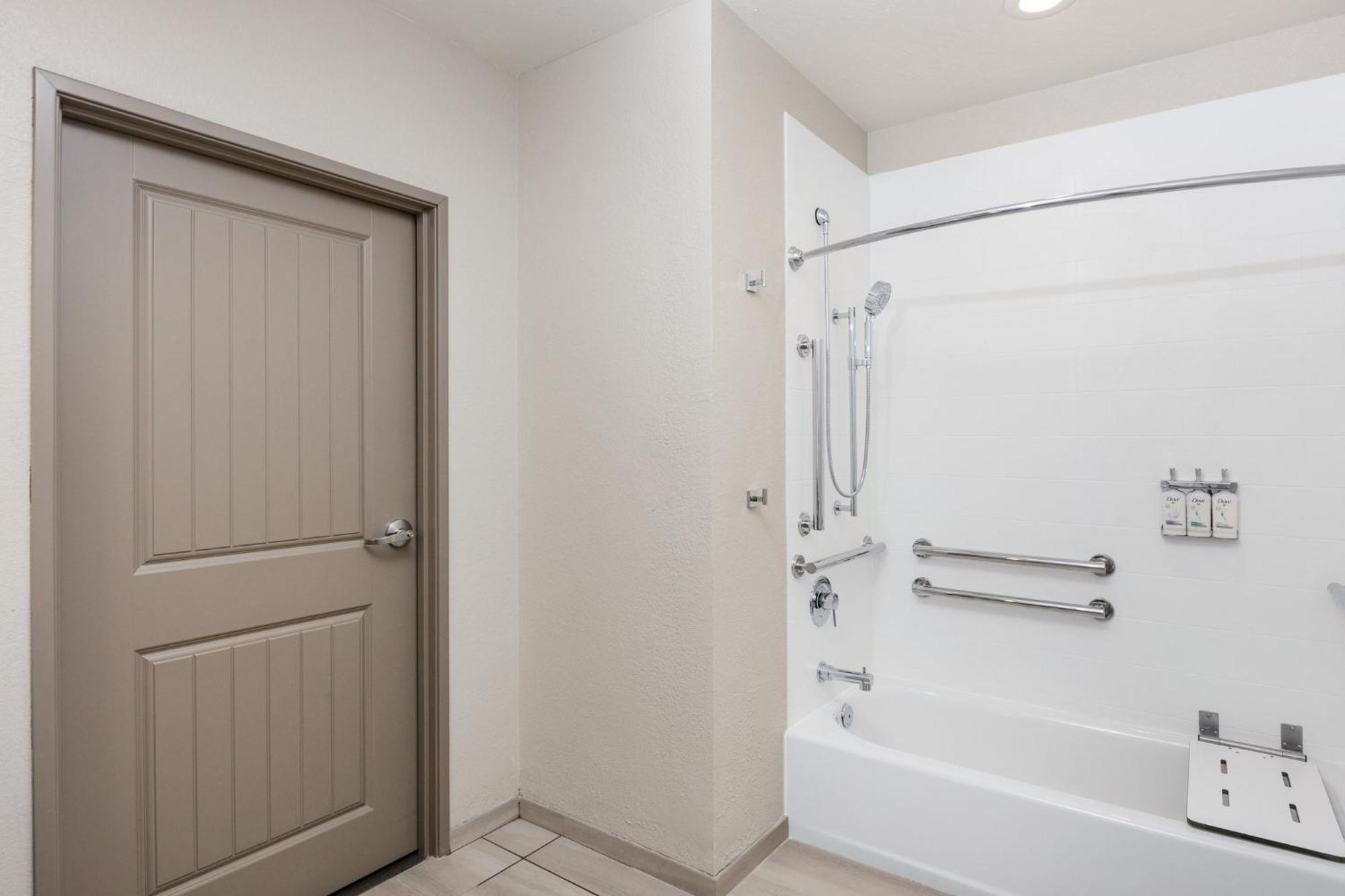 Holiday Inn Express & Suites - Green Bay East By Ihg Bagian luar foto