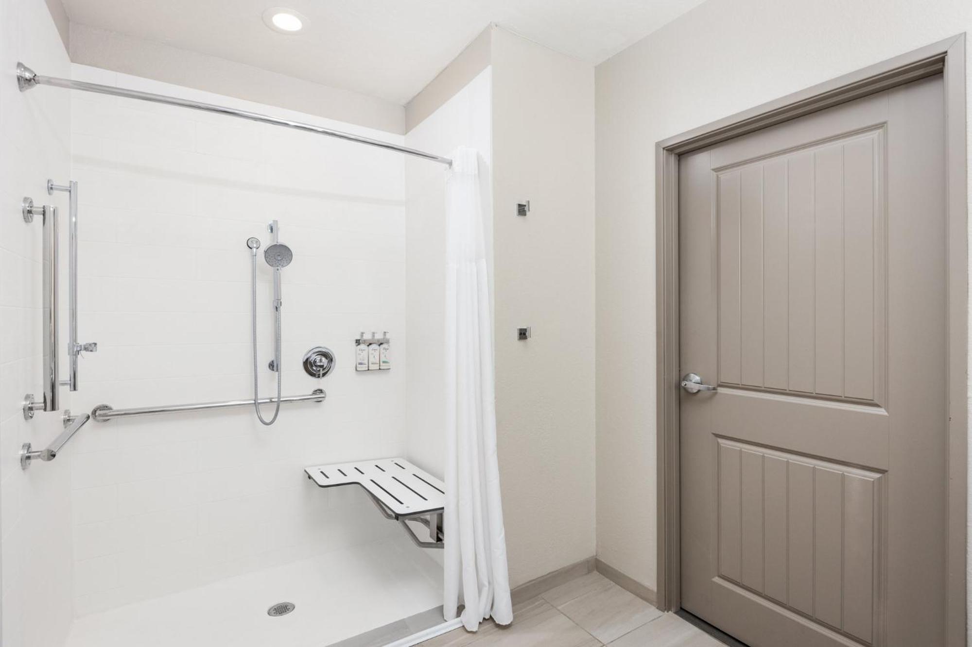 Holiday Inn Express & Suites - Green Bay East By Ihg Bagian luar foto