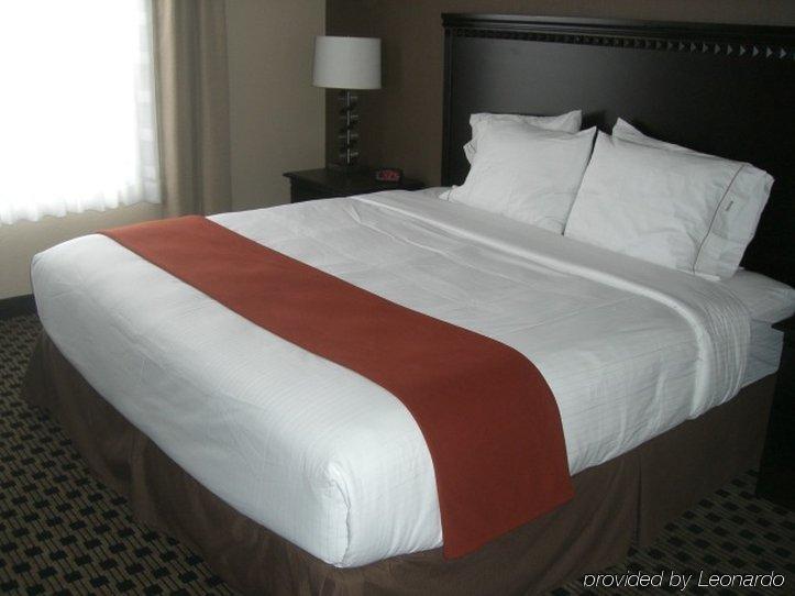 Holiday Inn Express & Suites - Green Bay East, An Ihg Hotel Ruang foto